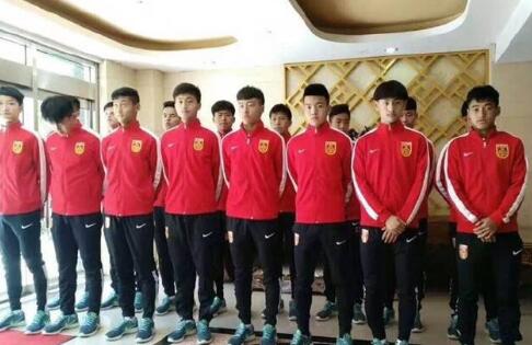 他还特别感谢了在片中饰演哈萨克斯坦音乐家拜卡达莫夫的别里克，;他会耐心地教我俄语，一条不过就两条、三条、甚至十条、二十条